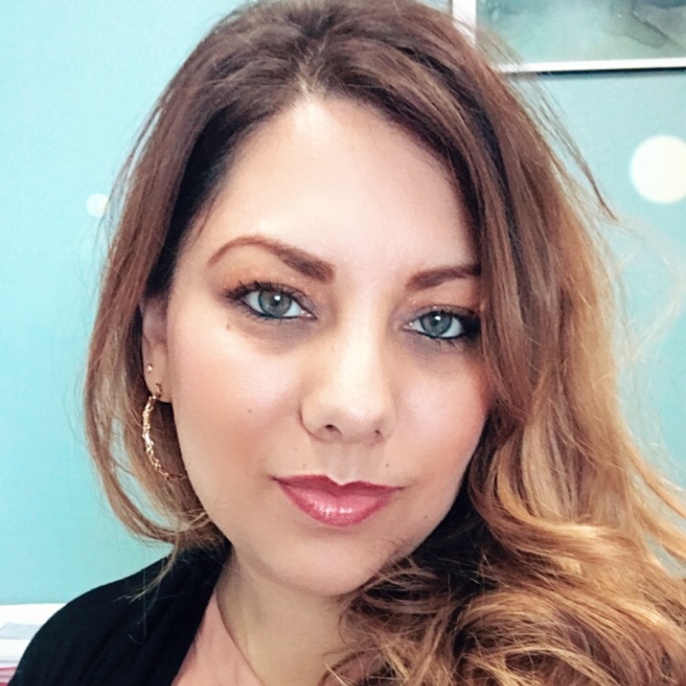 Meet your Posher, Laura
